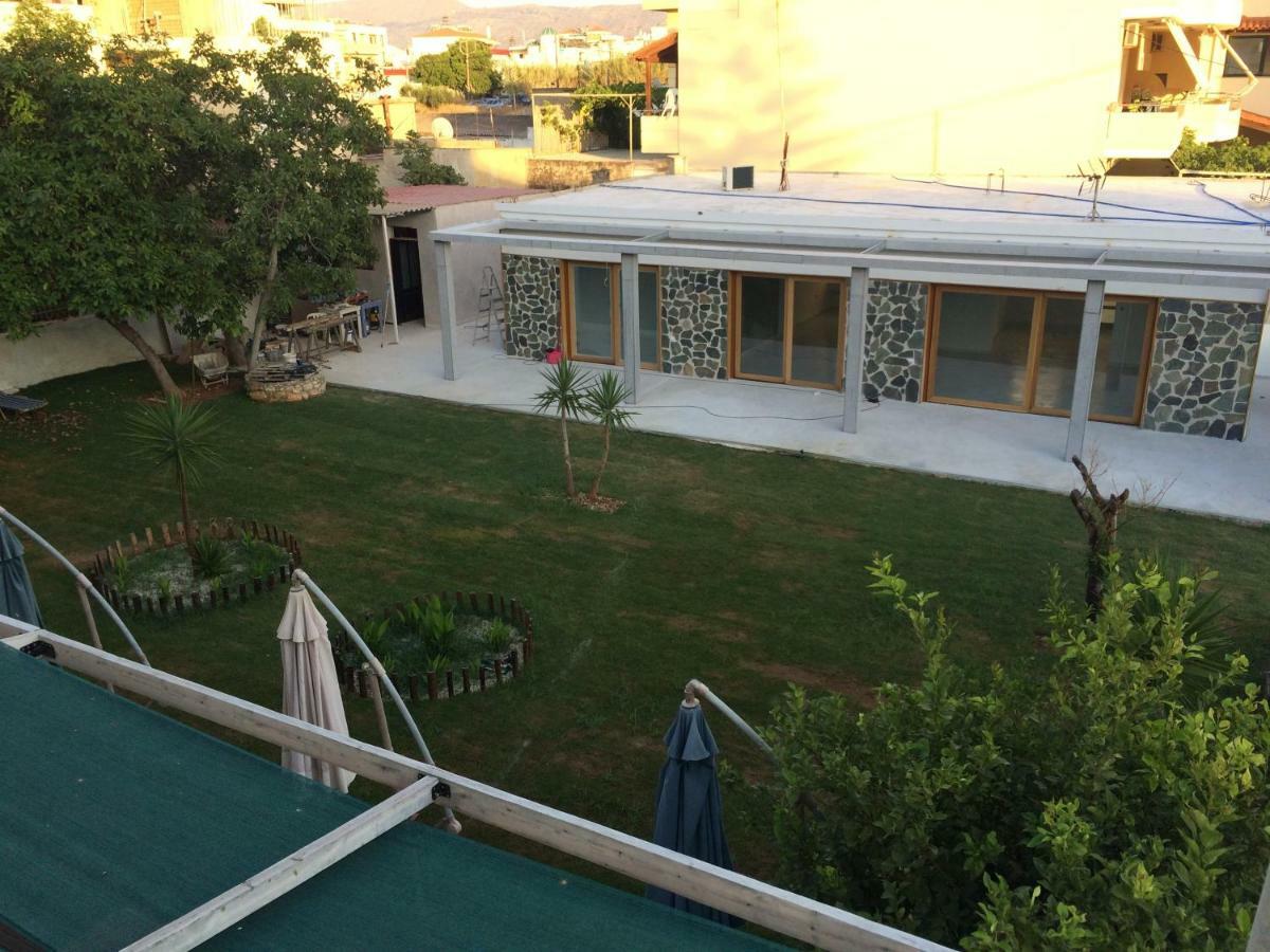 Poppy Beloni Chrissi Akti Chania Exterior foto